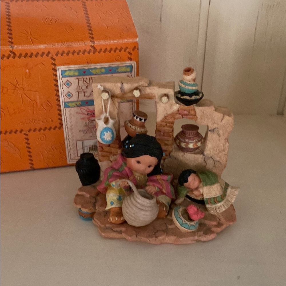 Friends of a Feather two piece Figurine